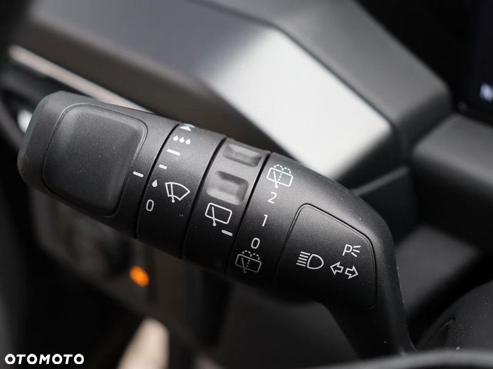 Ford Tourneo Custom - 20