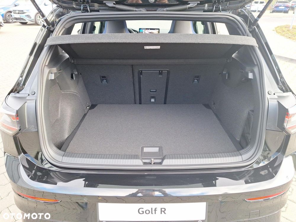 Volkswagen Golf - 35