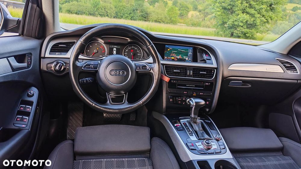 Audi A4 Avant 2.0 TDI DPF clean diesel quattro S tronic Ambiente - 22