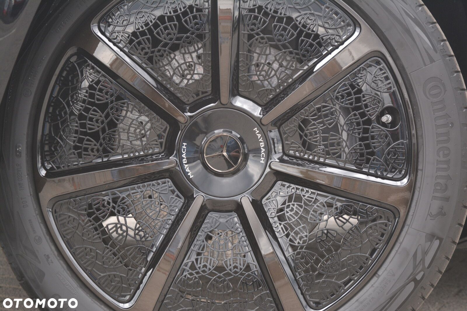 Mercedes-Benz GLS - 2