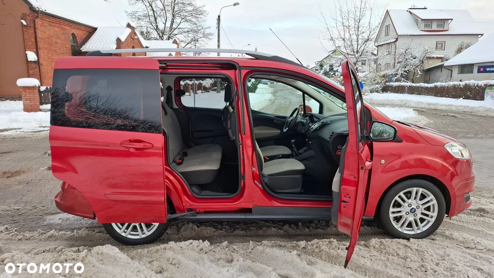 Ford Tourneo Courier 1.0 EcoBoost S&S Ambiente - 8