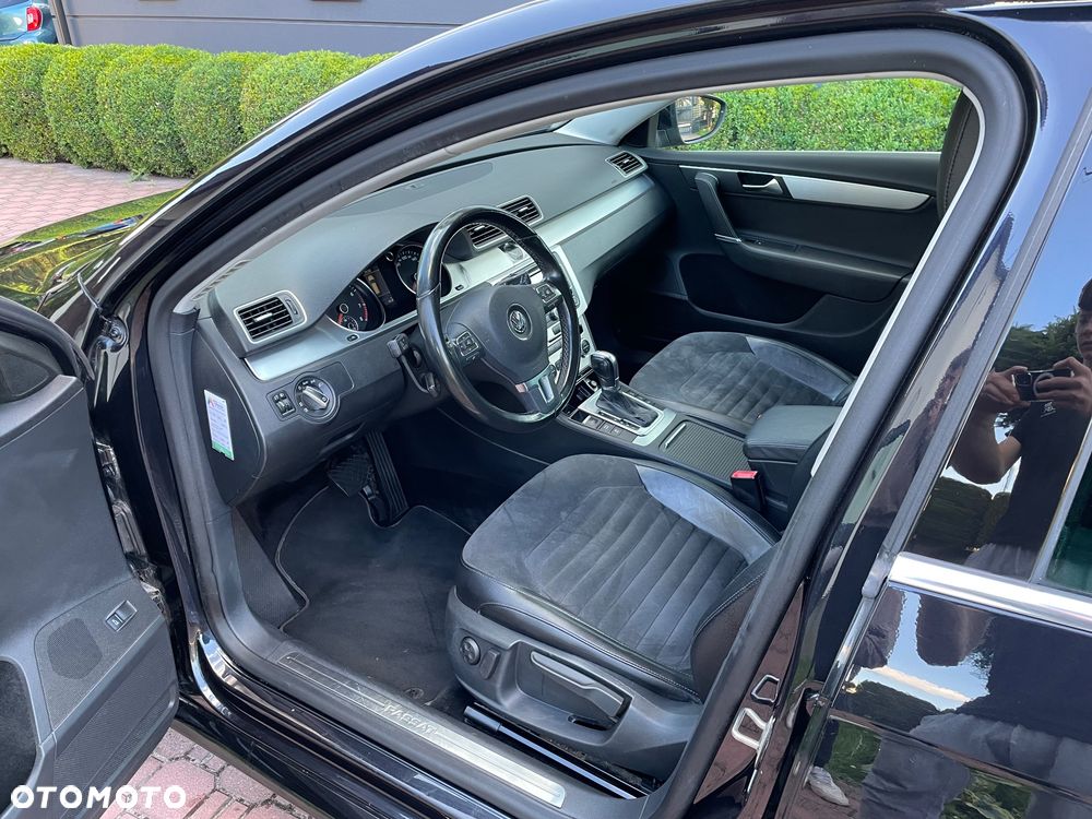 Volkswagen Passat - 16