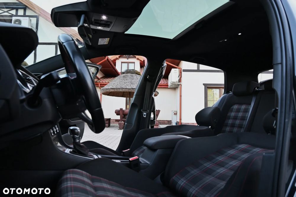 Volkswagen Golf 2.0 TSI BMT GTI Performance DSG - 27