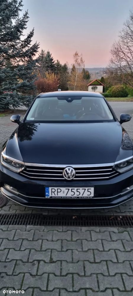 Volkswagen Passat 2.0 TDI SCR Highline DSG - 2