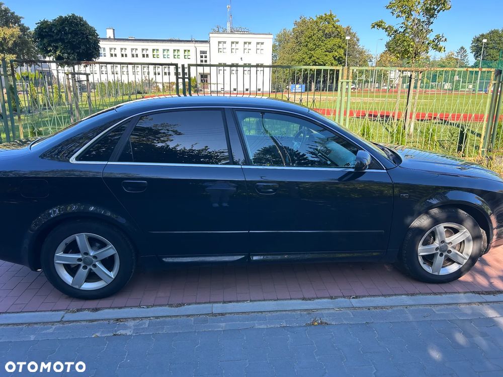 Audi A4 - 4