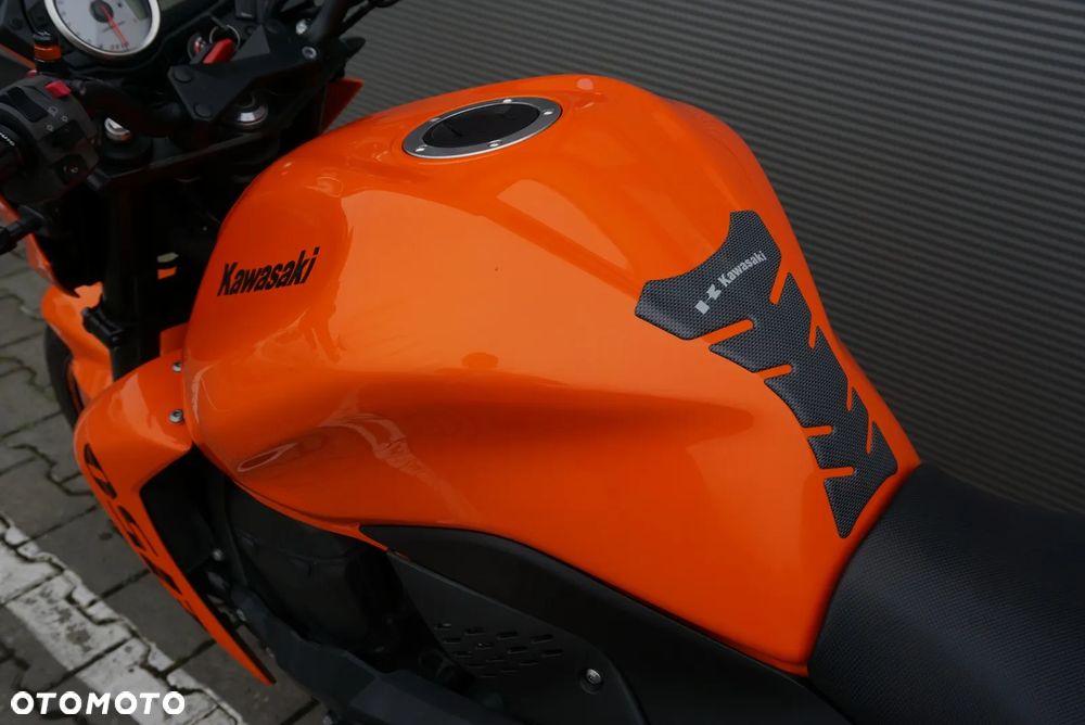 Kawasaki Z - 12