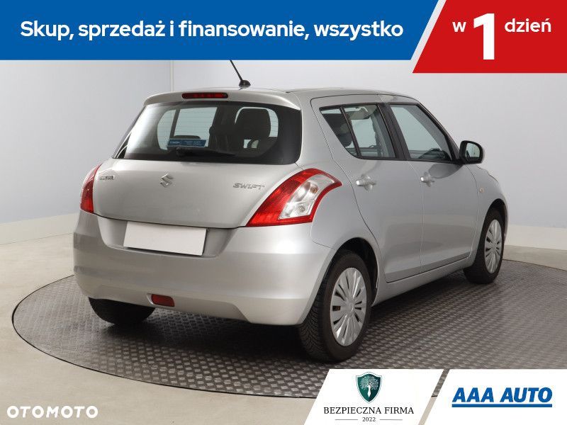 Suzuki Swift - 7