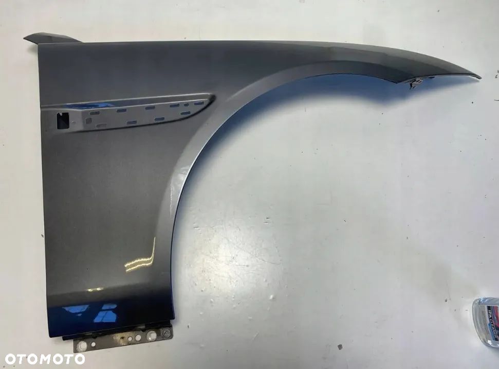 Błotnik Prawa Przód Jaguar XE X760 Corris Grey 1AB