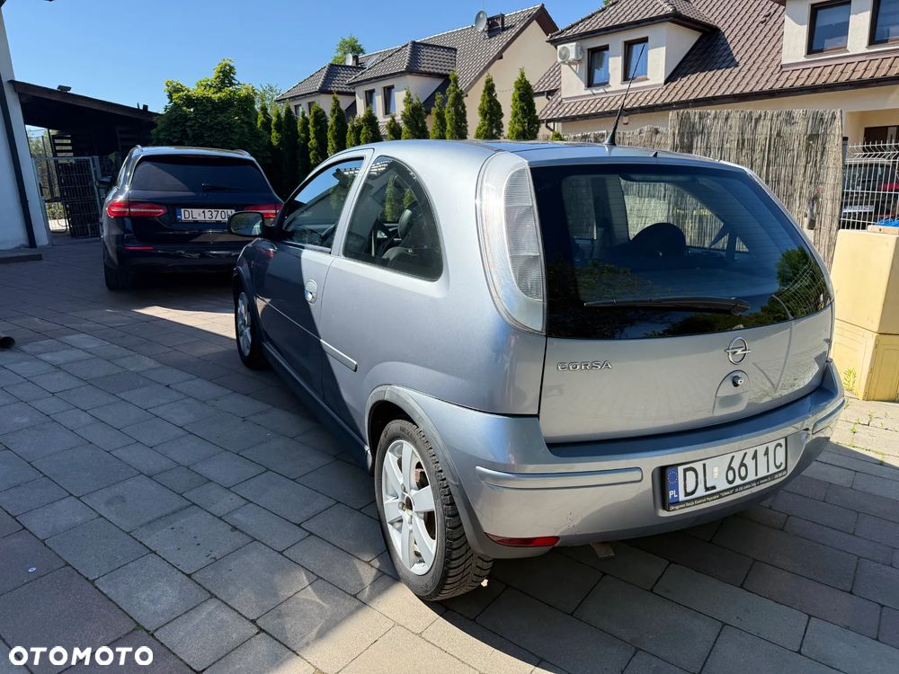 Opel Corsa 1.4 16V Sport - 6