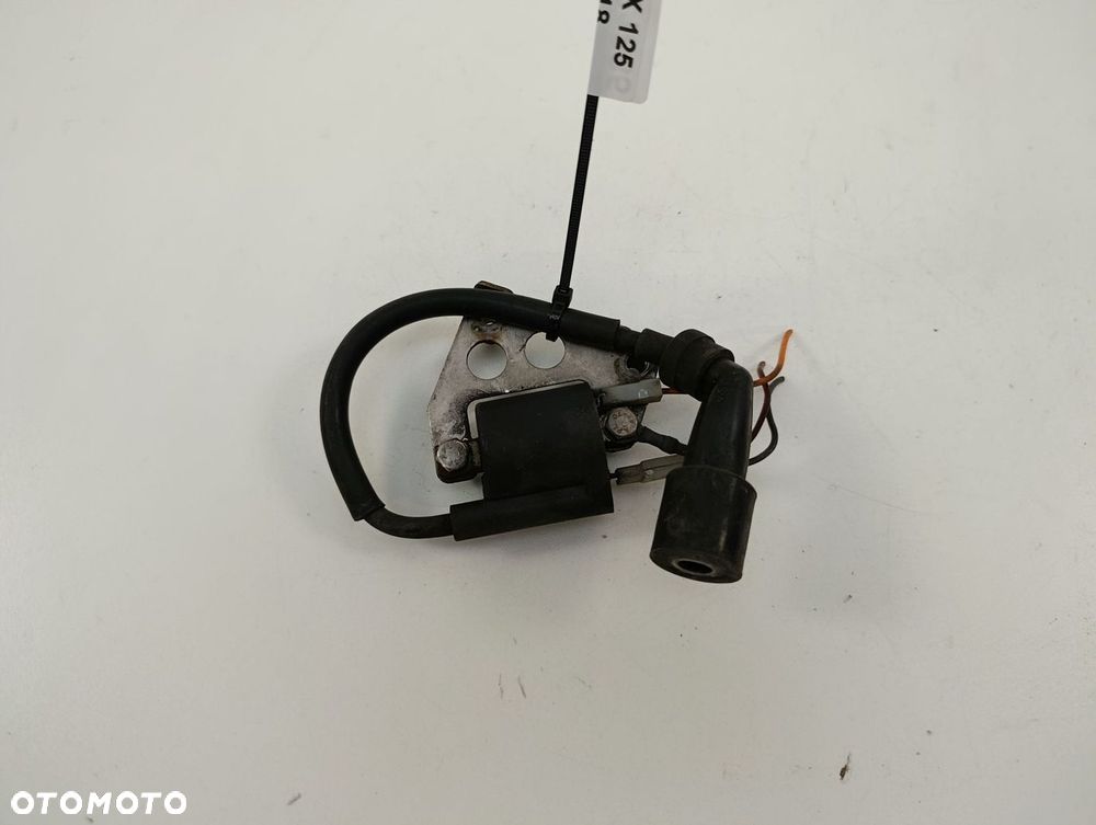 YAMAHA X-MAX 125 14-18 CEWKA ZAPŁONOWA FAJKA - 1