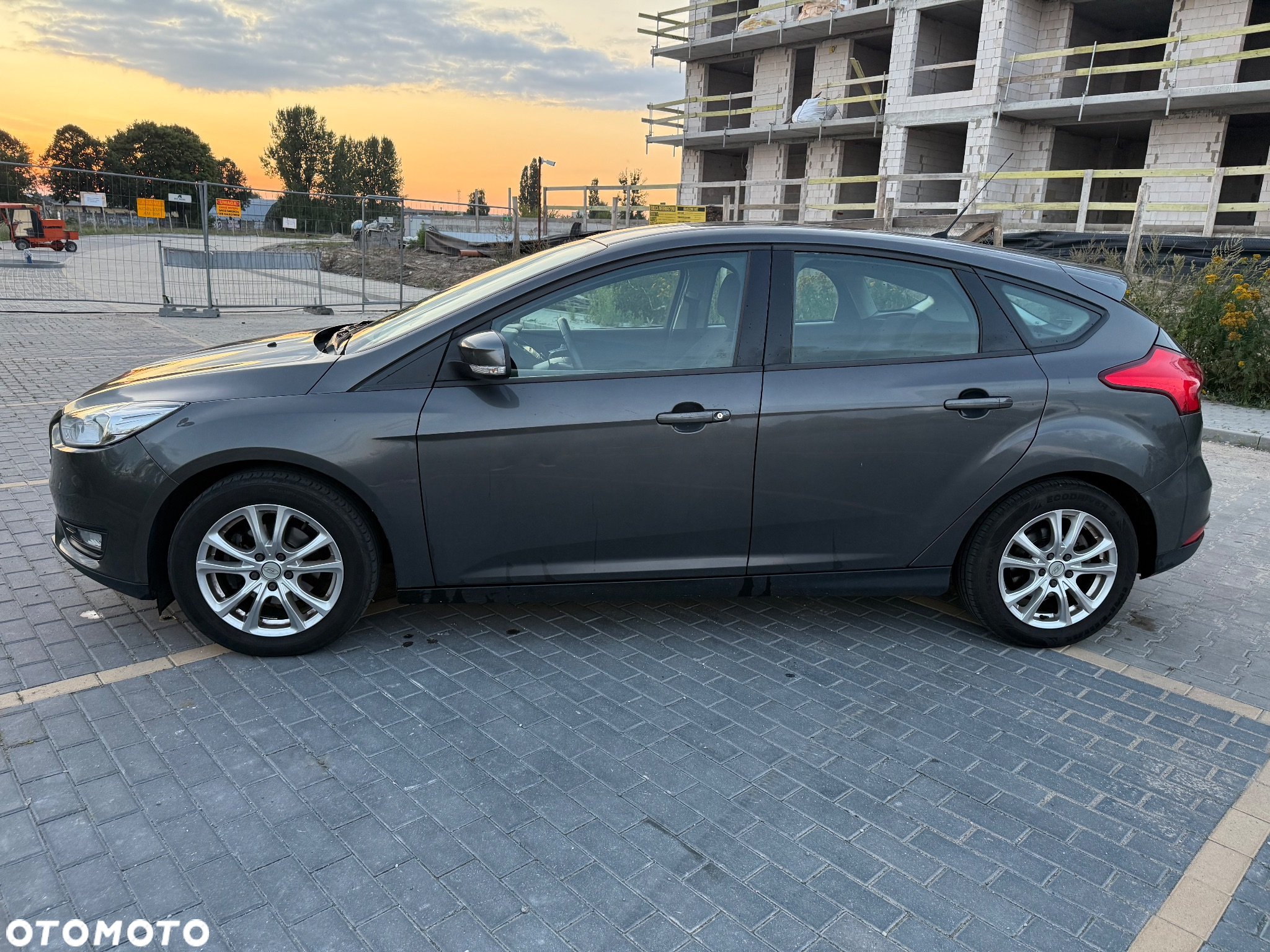 Ford Focus 1.6 Trend - 4