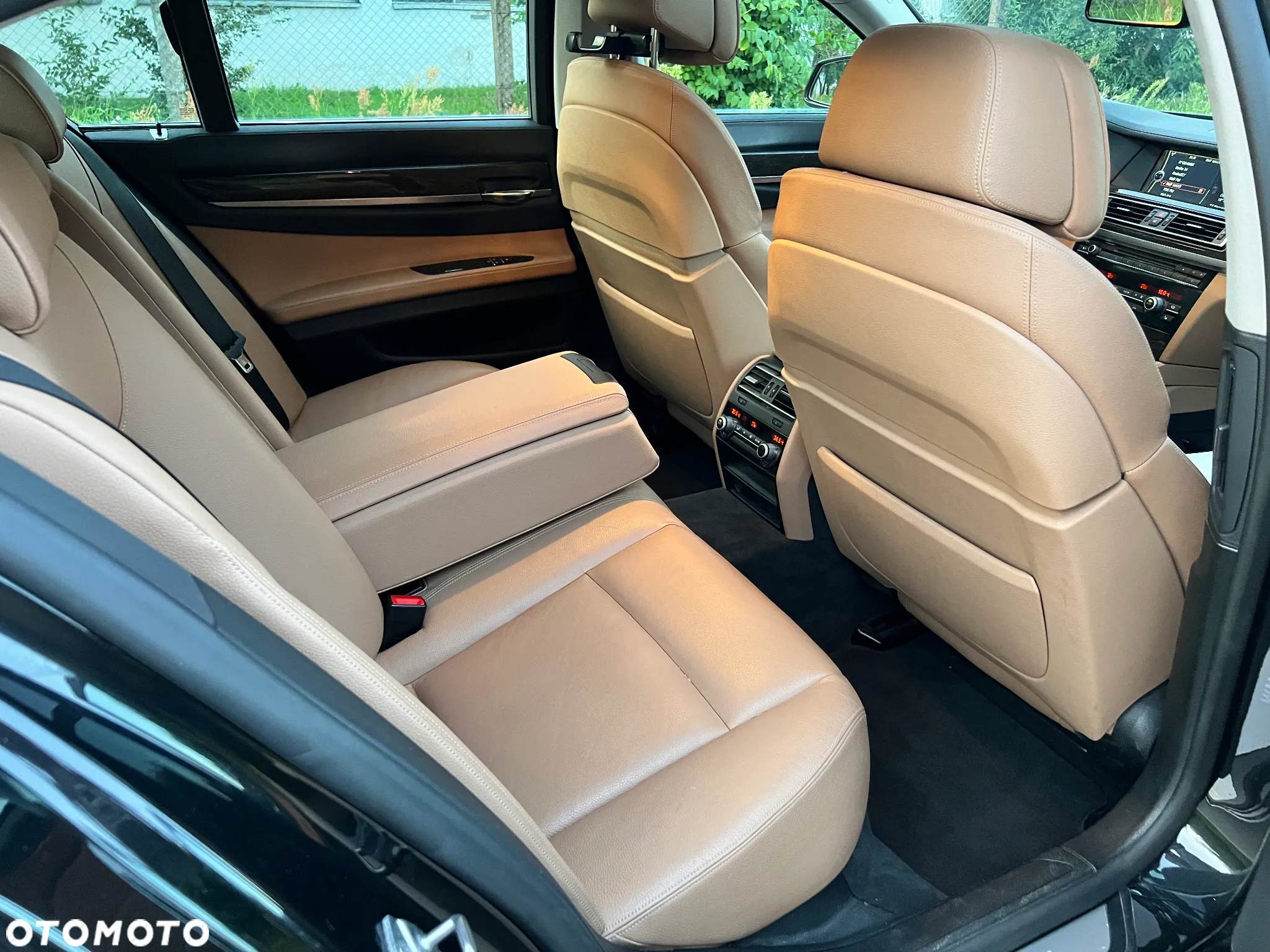 BMW Seria 7 740d xDrive - 11