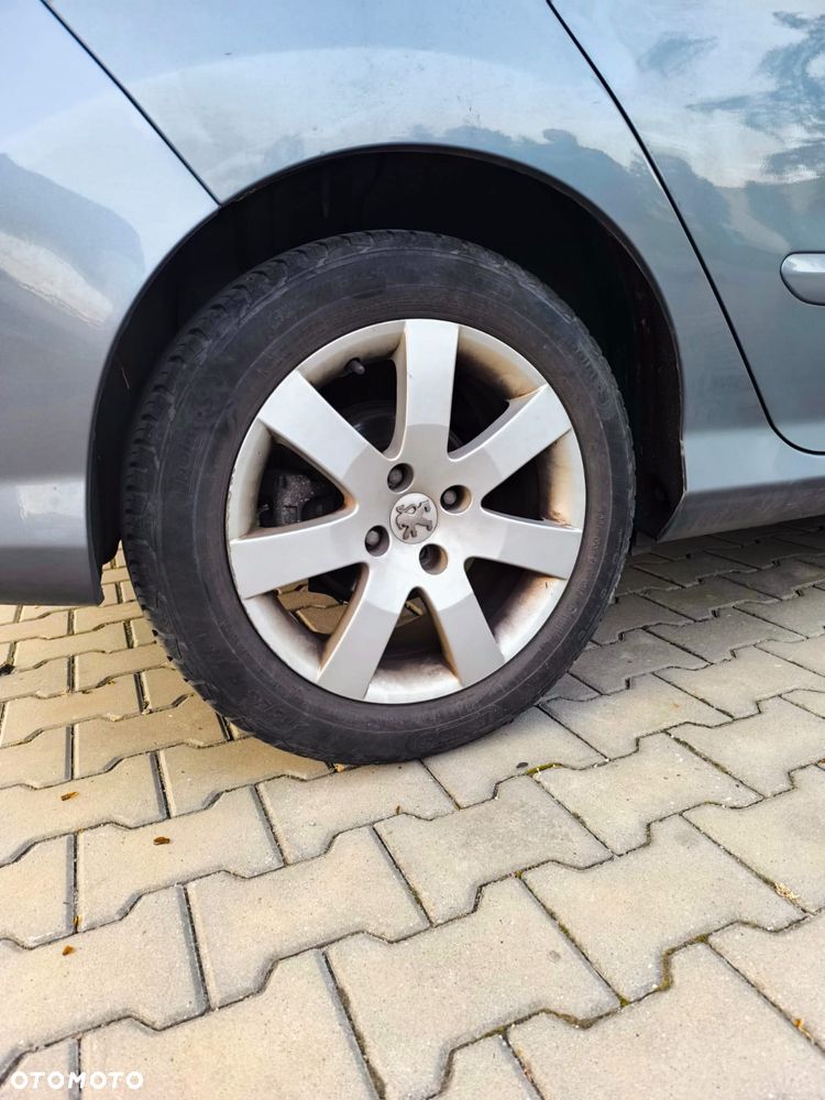 Peugeot 308 - 24