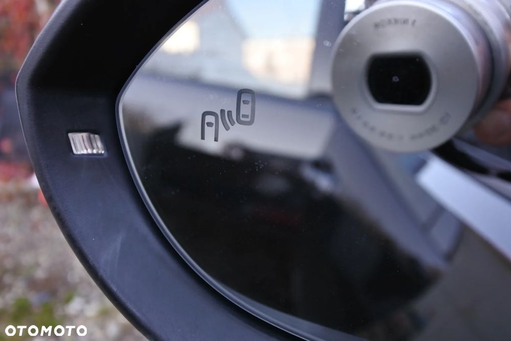 Volkswagen Golf - 30