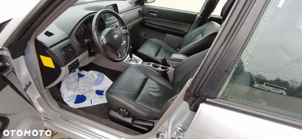 Subaru Forester 2.5 XT BAS - 12