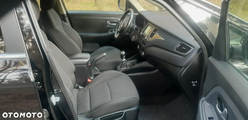 Kia Carens 1.7 CRDi 115 Fifa World Cup Edition - 6