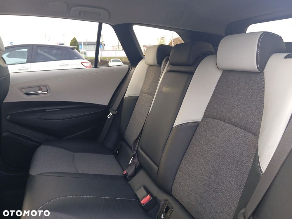 Toyota Corolla 1.8 Hybrid GPF Executive - 19