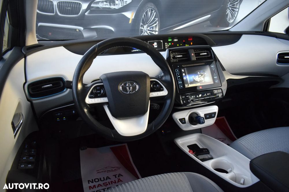 Toyota Prius (Hybrid) Sol Plus - 7