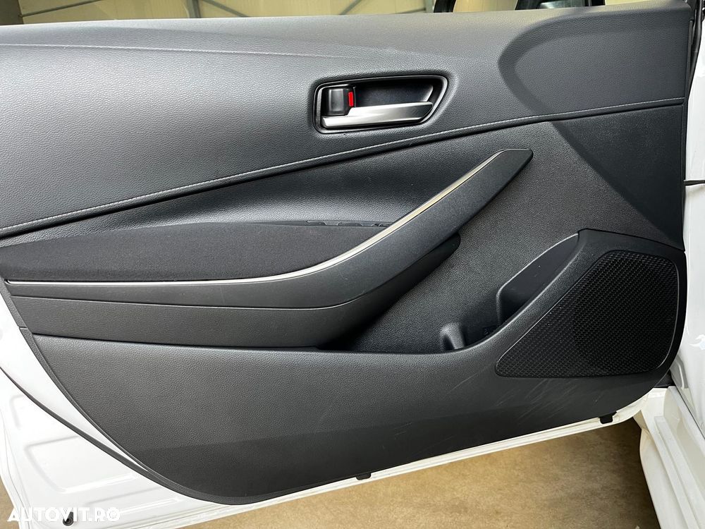 Toyota Corolla - 8