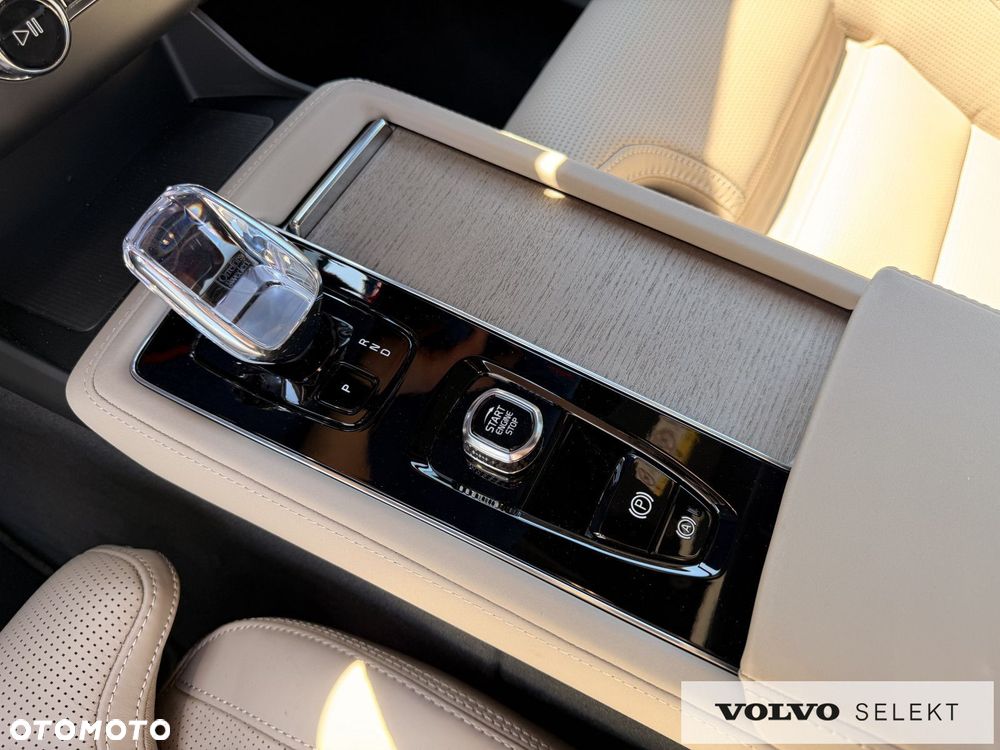Volvo XC 90 - 23
