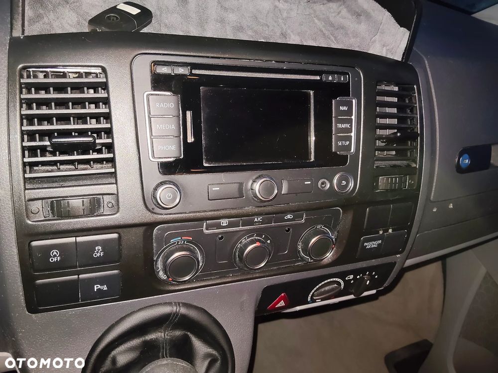 Volkswagen Transporter - 11