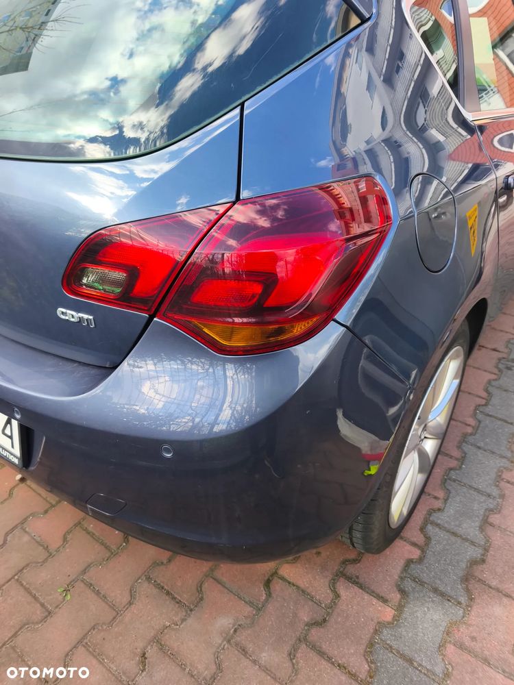 Opel Astra 1.7 CDTI DPF - 23