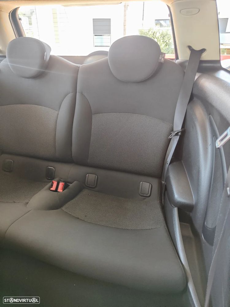 MINI 3 Portas One D - 15