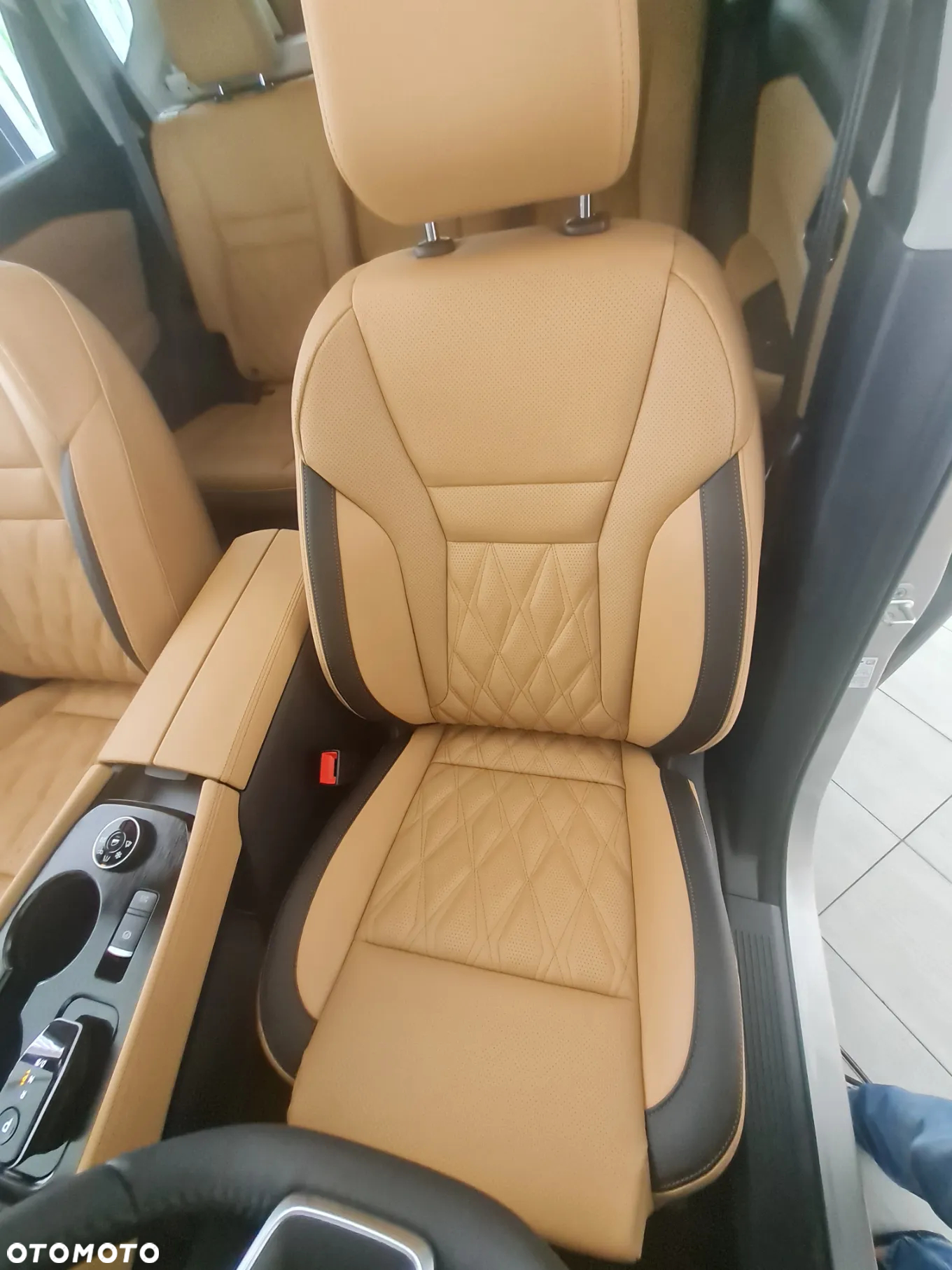Nissan X-Trail 1.5 VC-T e-POWER Tekna e-4ORCE 7os - 11