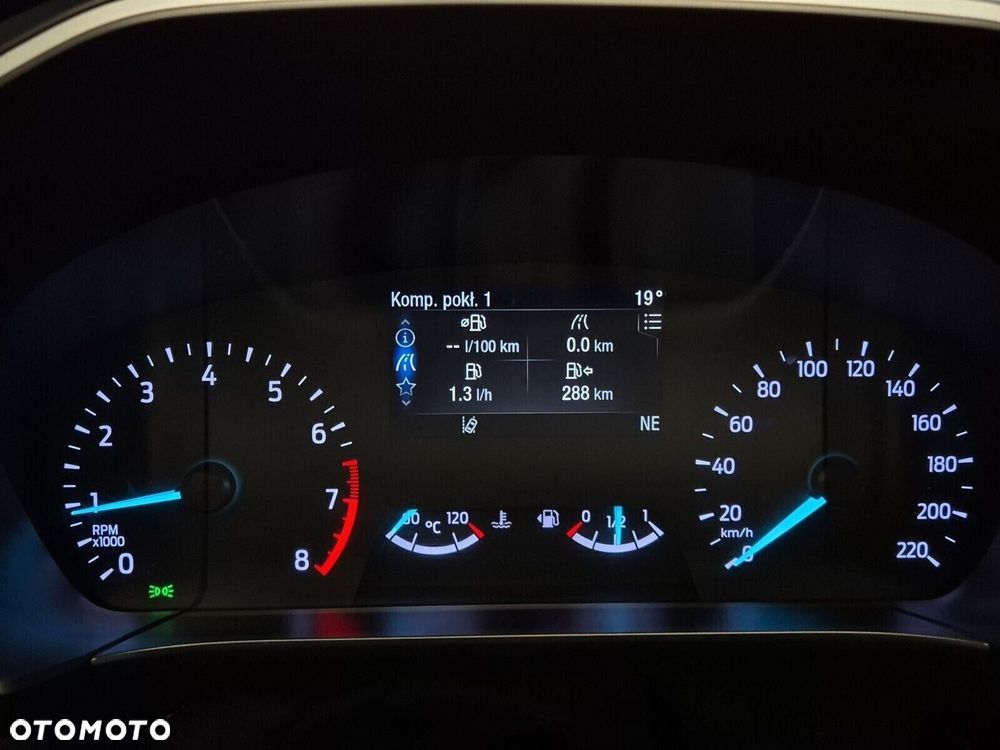 Ford Kuga 1.5 EcoBoost FWD Trend - 17
