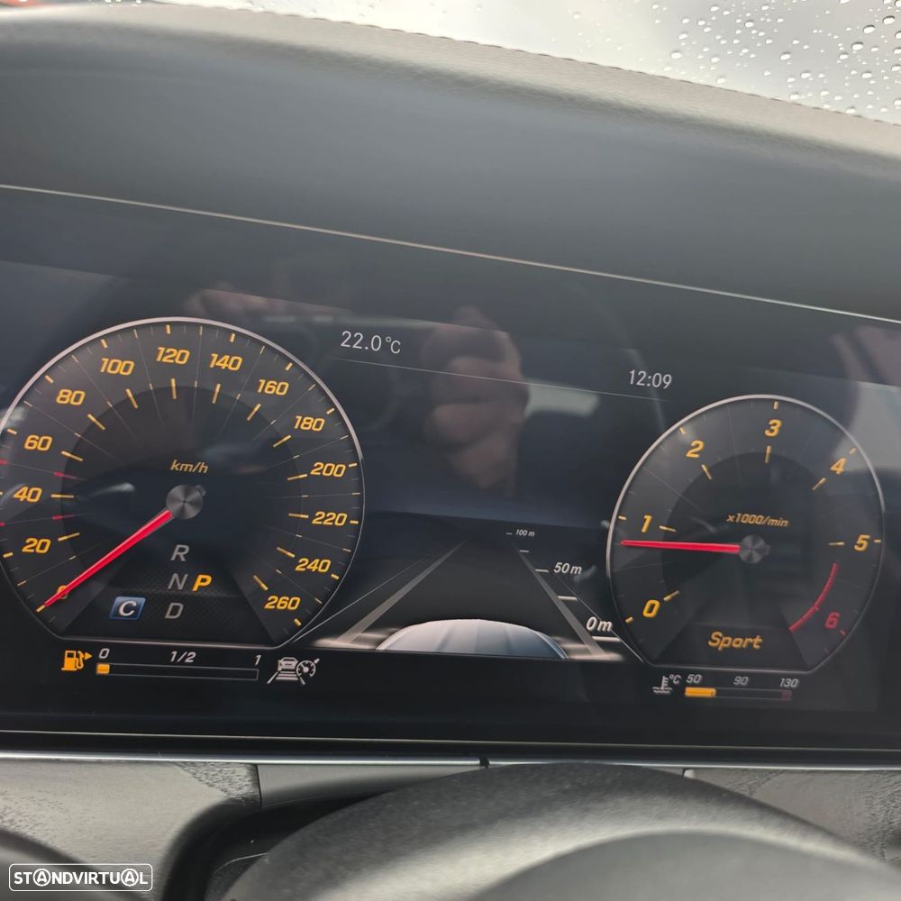 Mercedes-Benz E 220 d Coupe 9G-TRONIC AMG Line - 7
