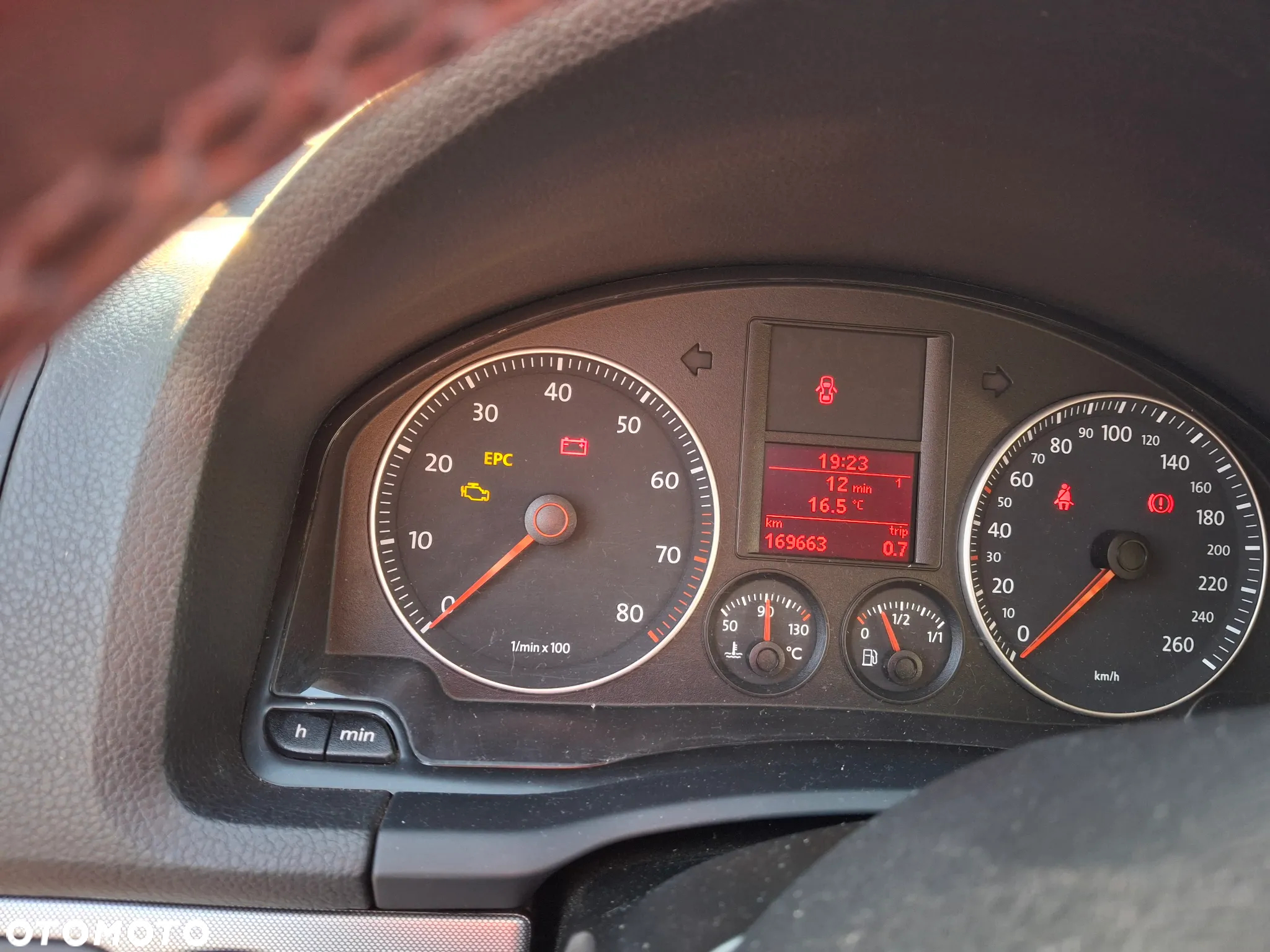 Volkswagen Golf - 5