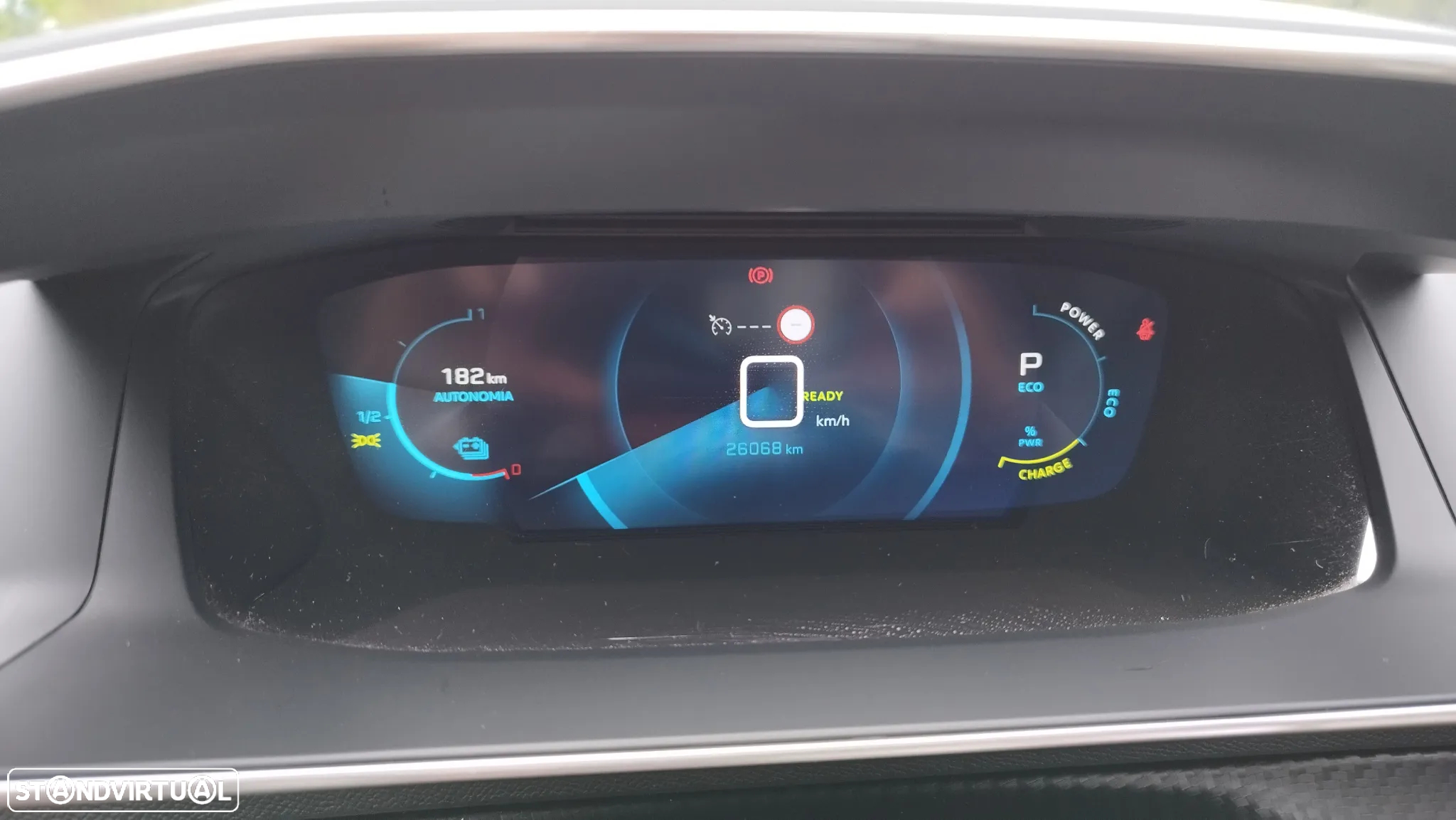 Peugeot e-2008 50 kWh GT Pack - 16