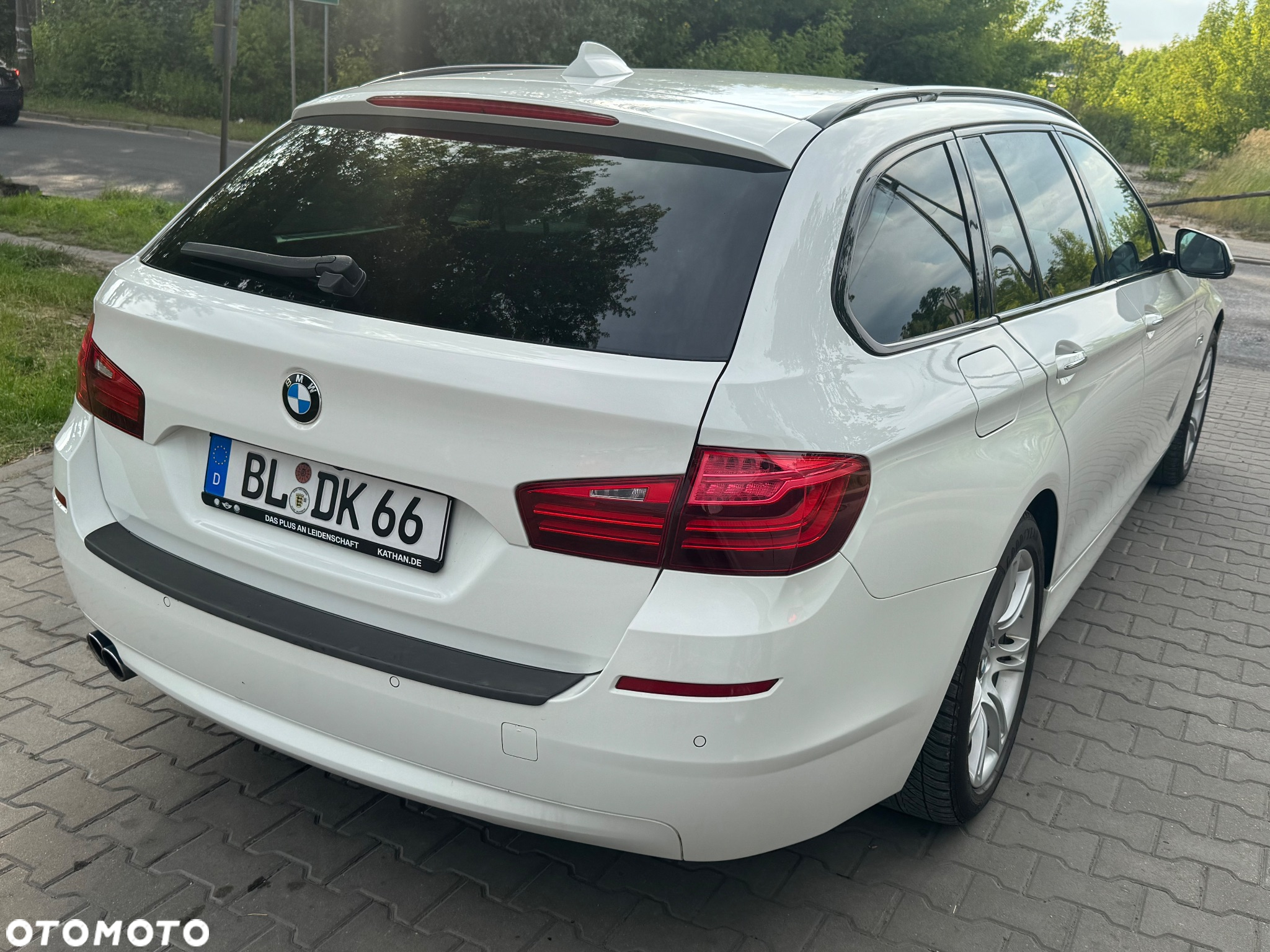 BMW Seria 5 525d xDrive Touring - 5