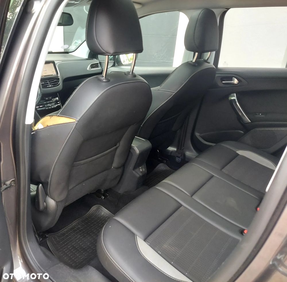 Peugeot 2008 PureTech 110 Stop&Start Allure - 10