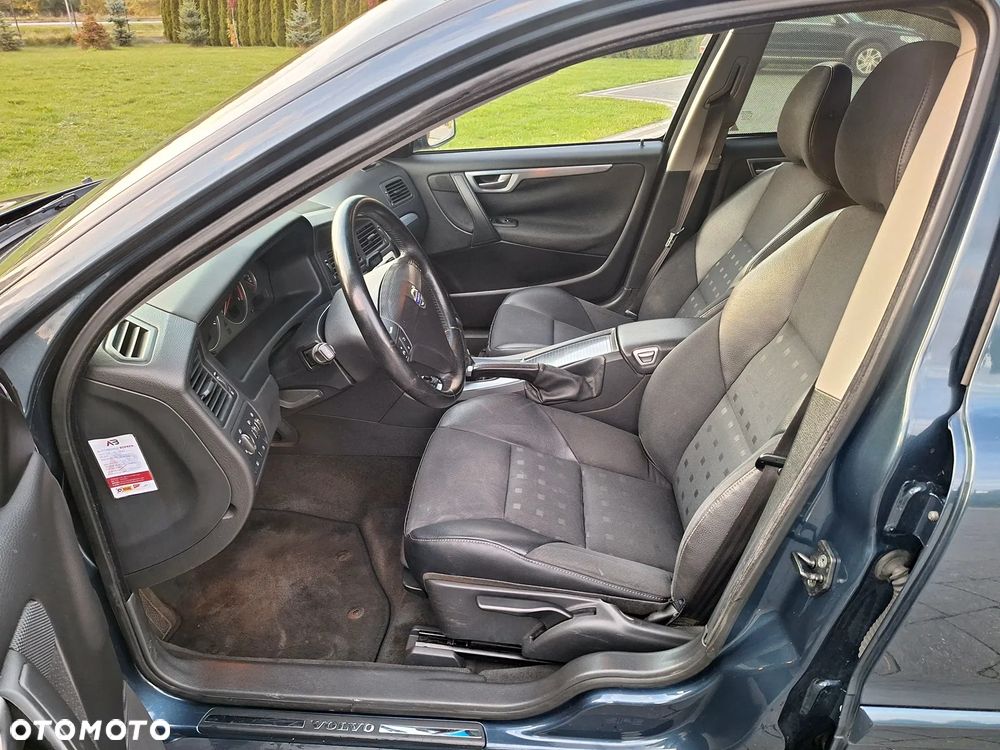 Volvo S60 2.4 Momentum - 23