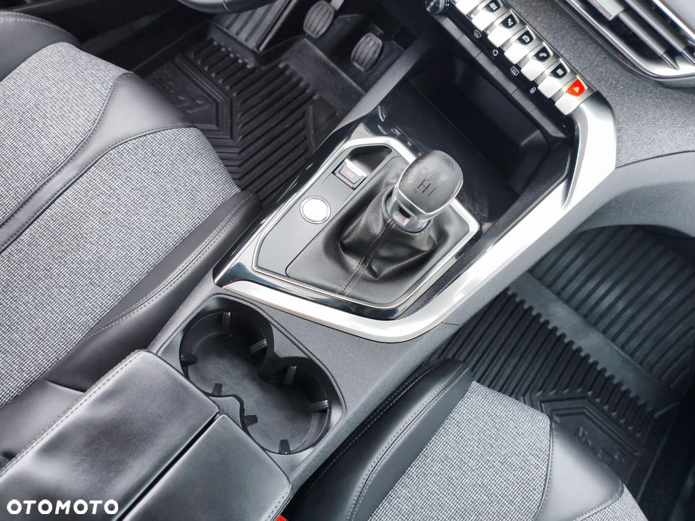 Peugeot 3008 PureTech 130 Stop & Start Allure - 27