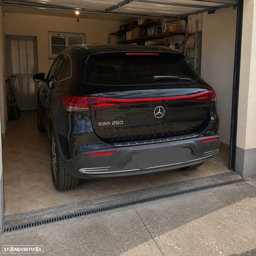 Mercedes-Benz EQA 250 Progressive - 2