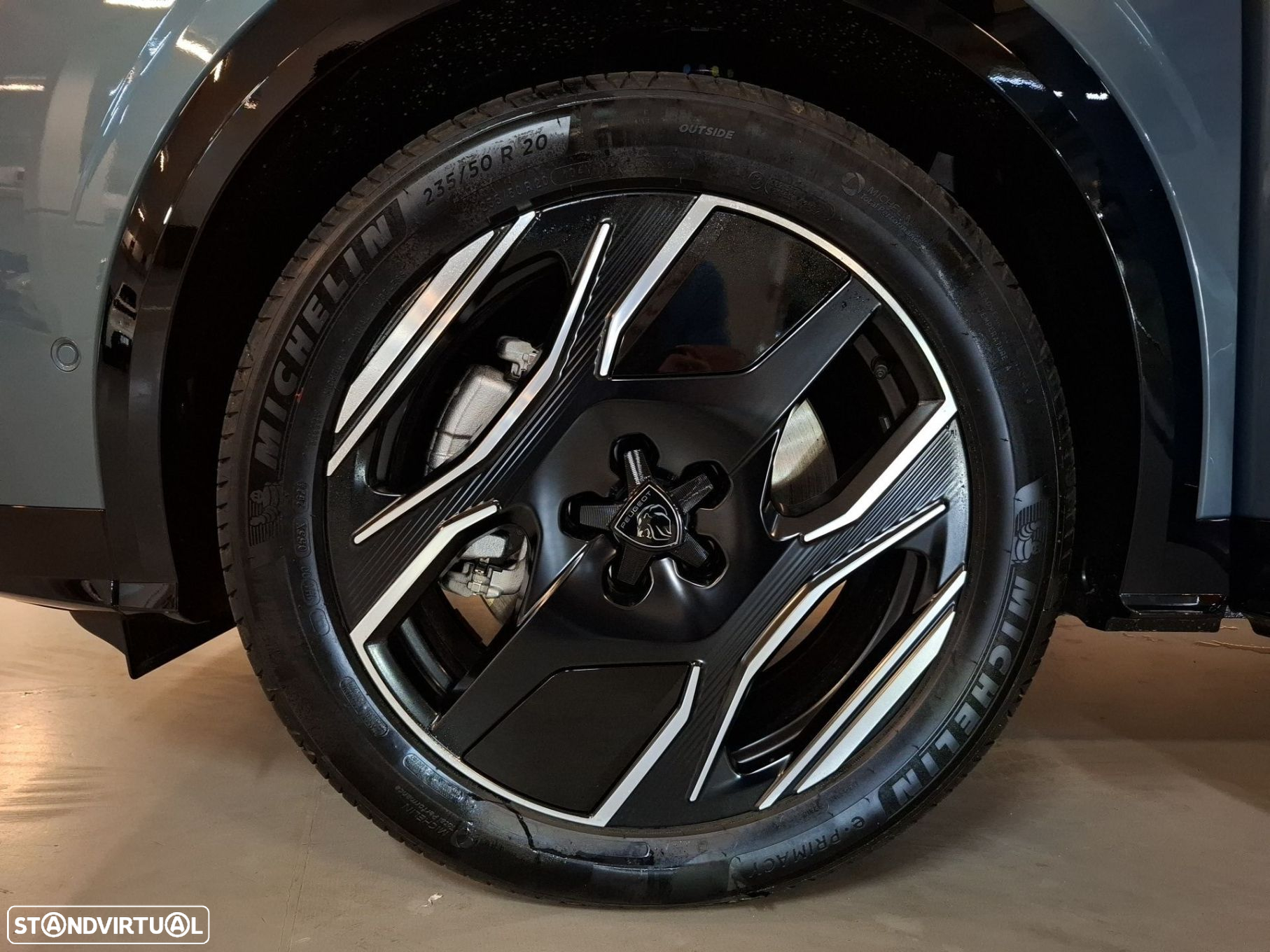 Peugeot E-5008 73 kWh GT - 27