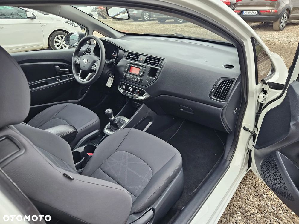 Kia Rio 1.2 Business Line - 23