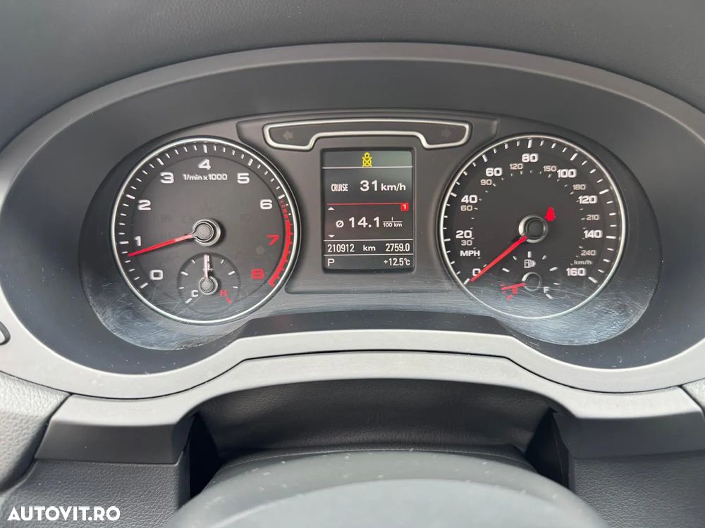 Audi Q3 2.0 TFSI Quattro Stronic - 9