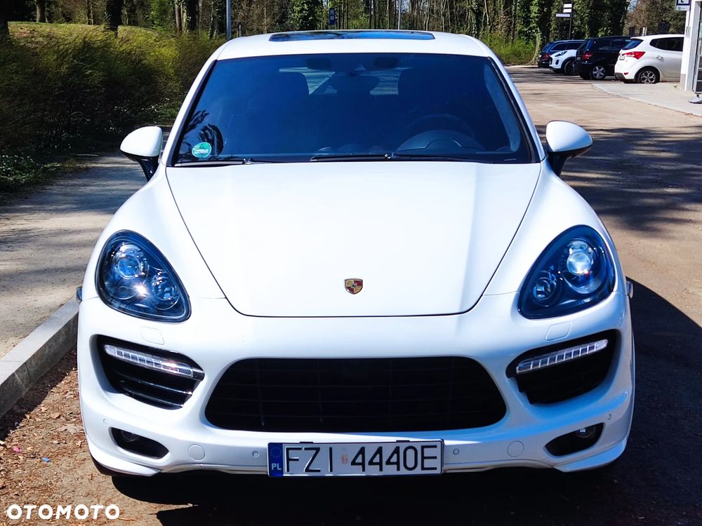 Porsche Cayenne - 13