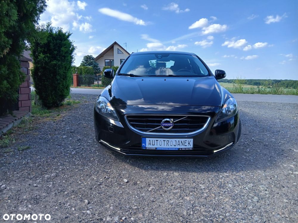 Volvo V40 D2 - 38