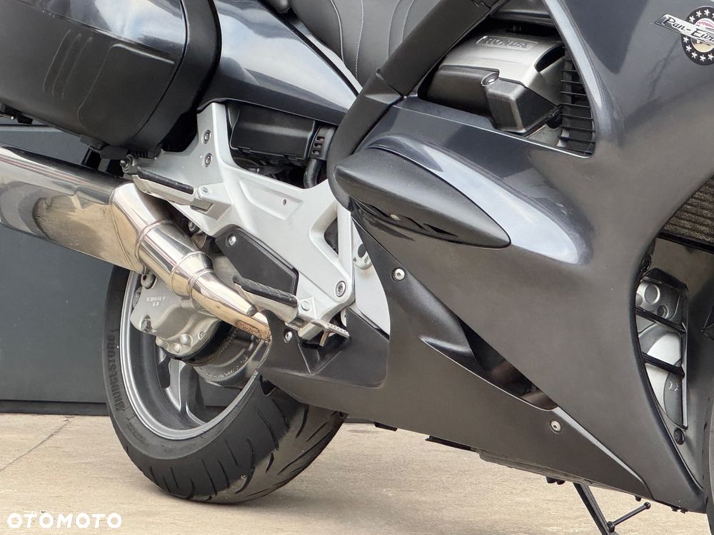 Honda ST - 4