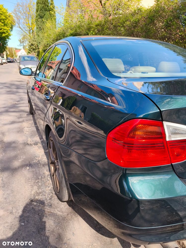 BMW Seria 3 325i - 21
