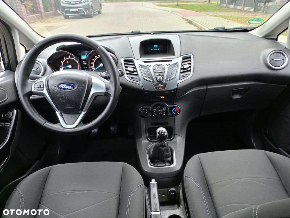 Ford Fiesta - 10