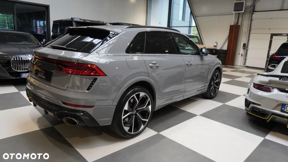 Audi RS Q8 TFSI Quattro Tiptronic - 3