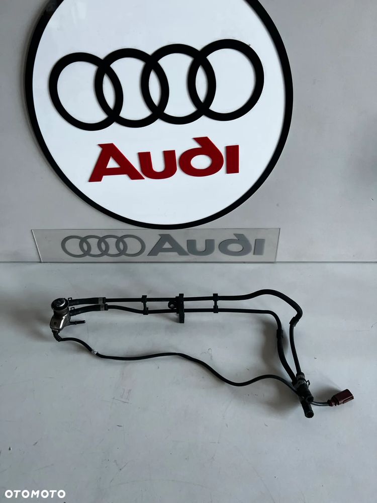 AUDI A4 B9 A5 2.0TDI wtryskiwacz Adblue 04L131113S