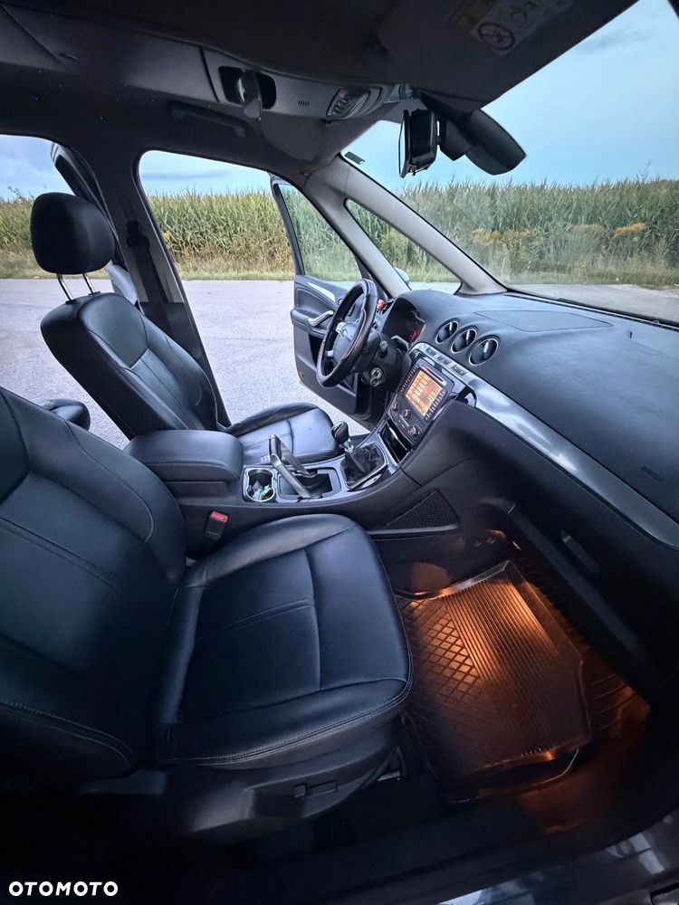 Ford Galaxy 2.0 TDCi Platinium X (Titanium) - 16