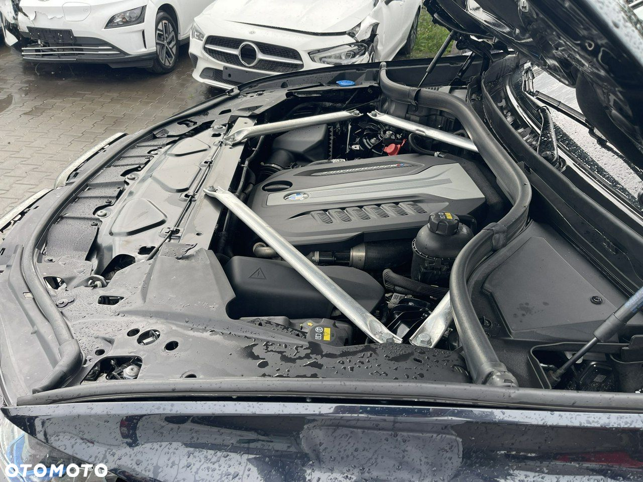 BMW X5 M M50d - 16