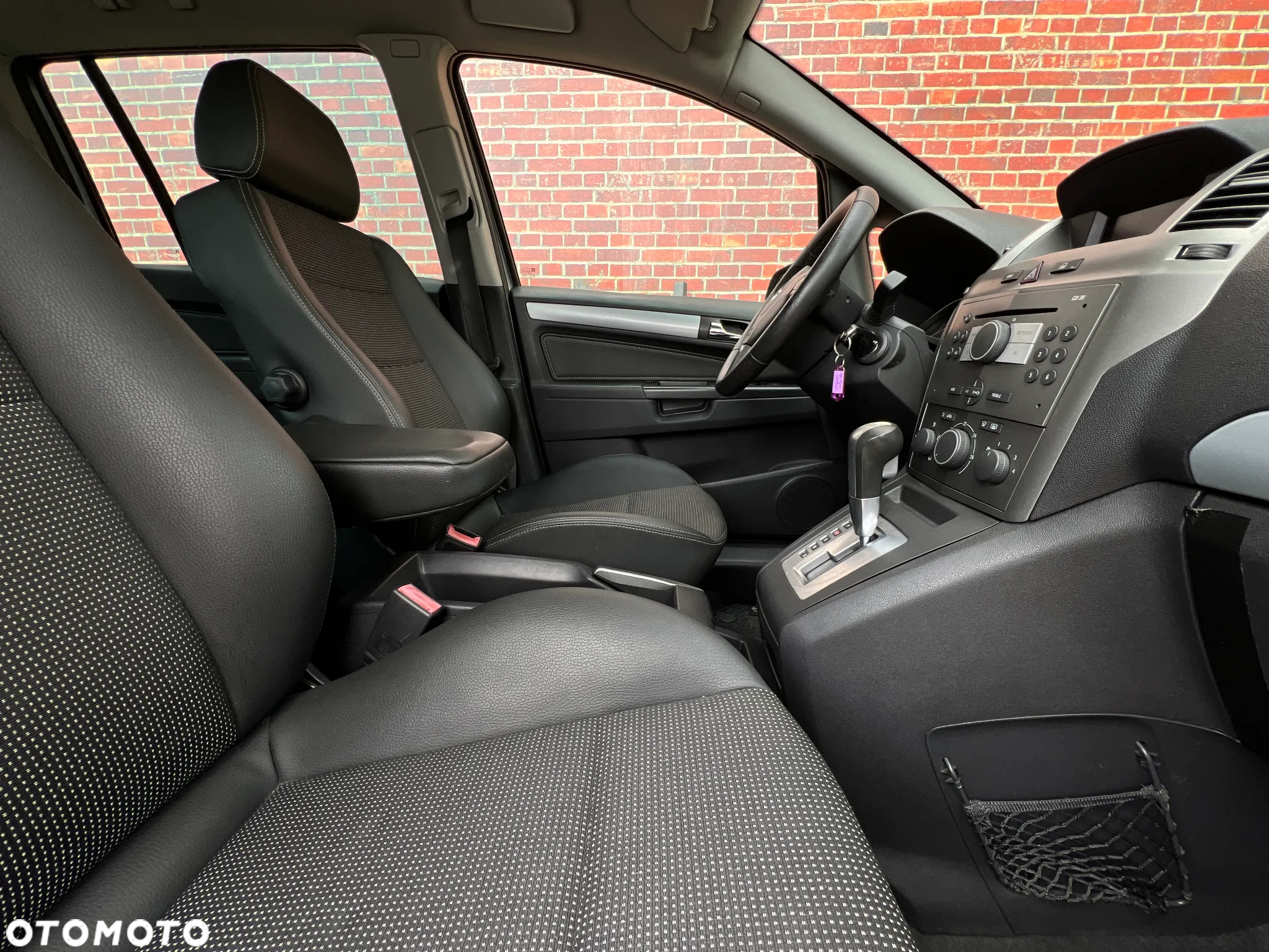 Opel Zafira - 14